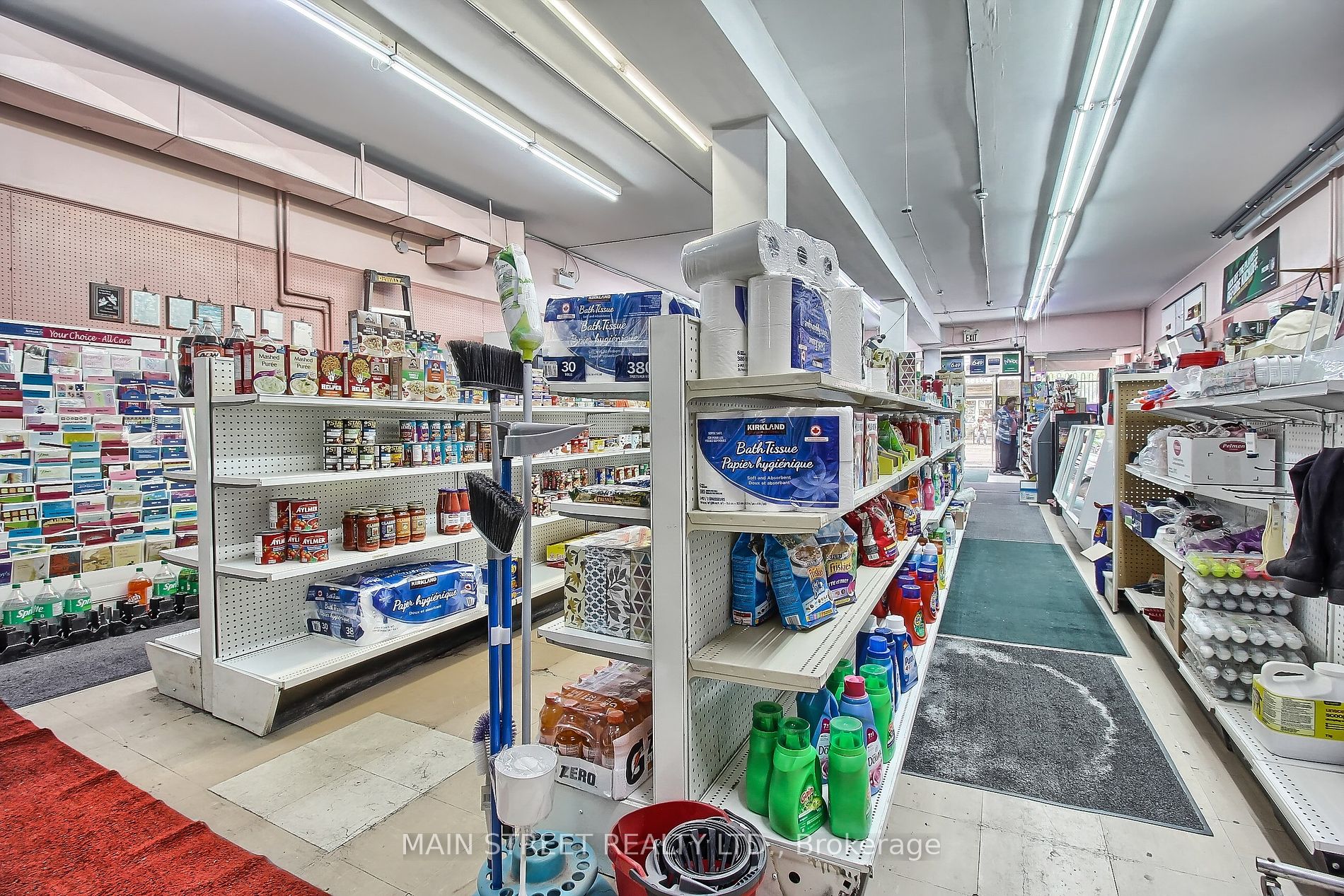 243/245 Main St S