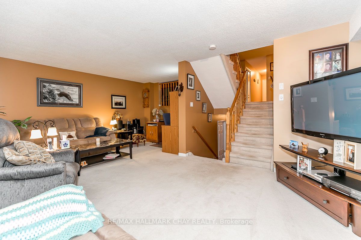 146 Greenbriar Rd, #19