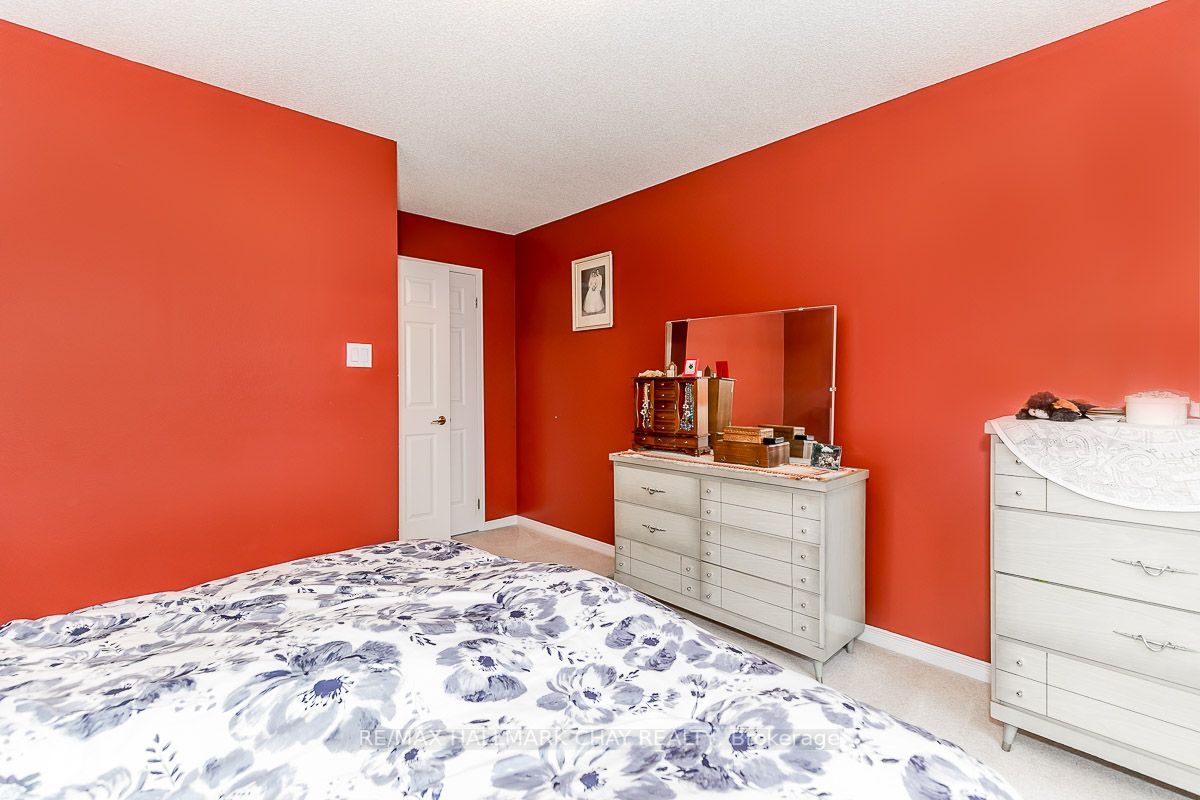 146 Greenbriar Rd, #19