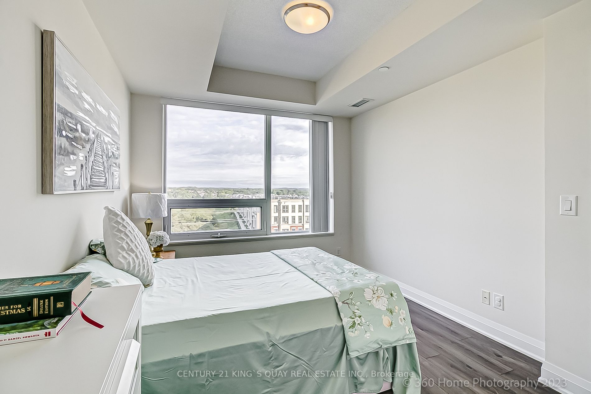 28 Uptown Drive, #715