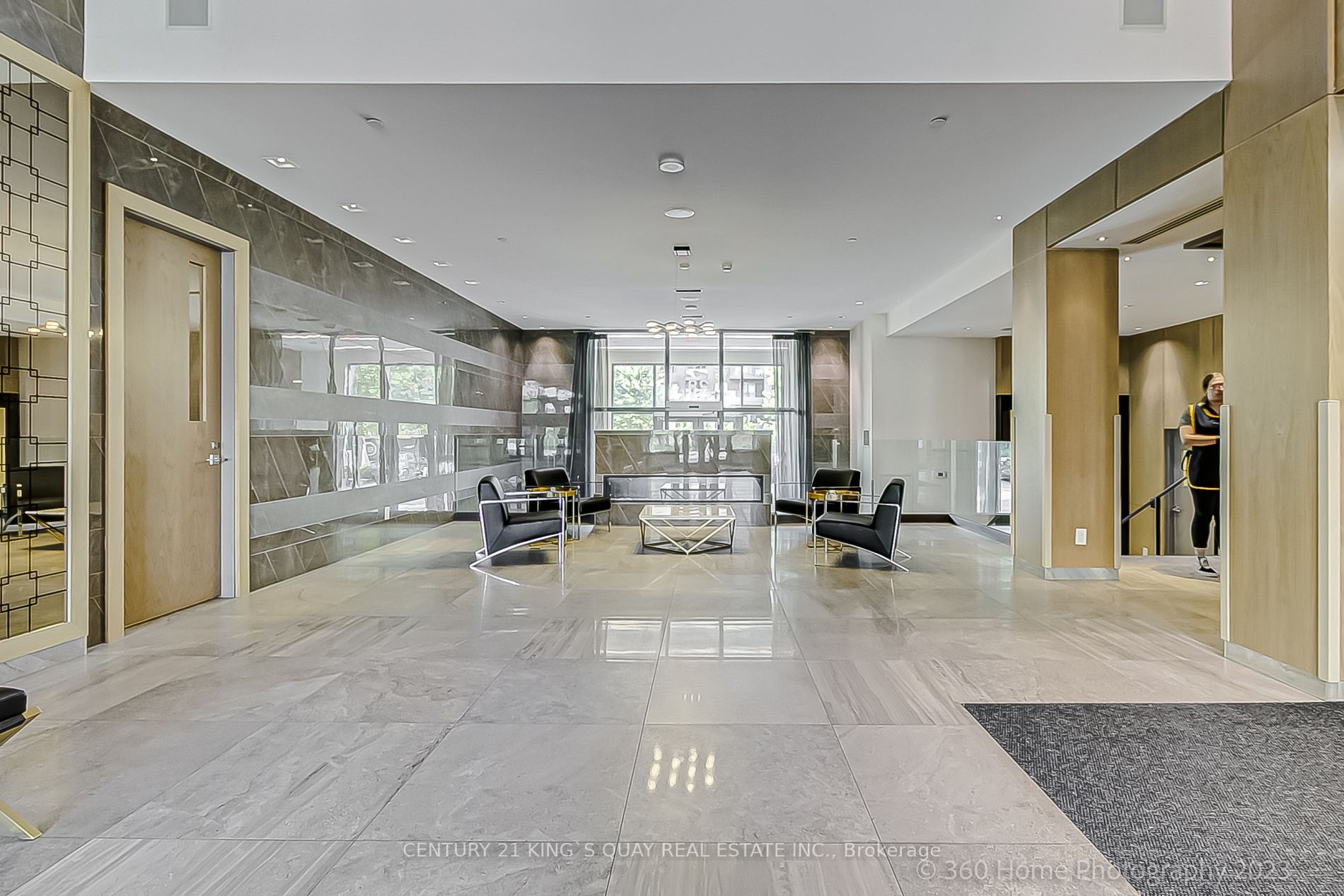 28 Uptown Dr, #715