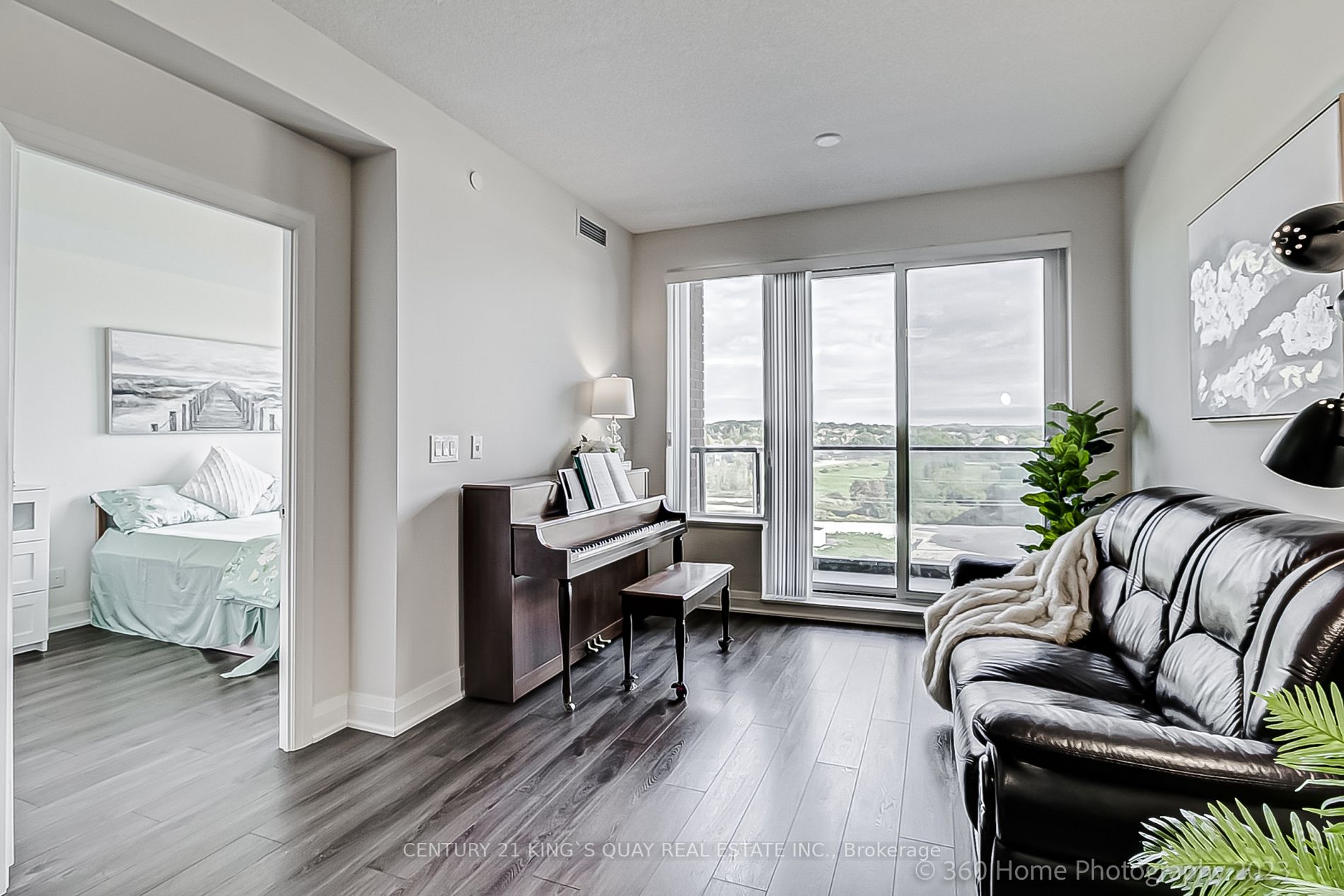 28 Uptown Drive, #715