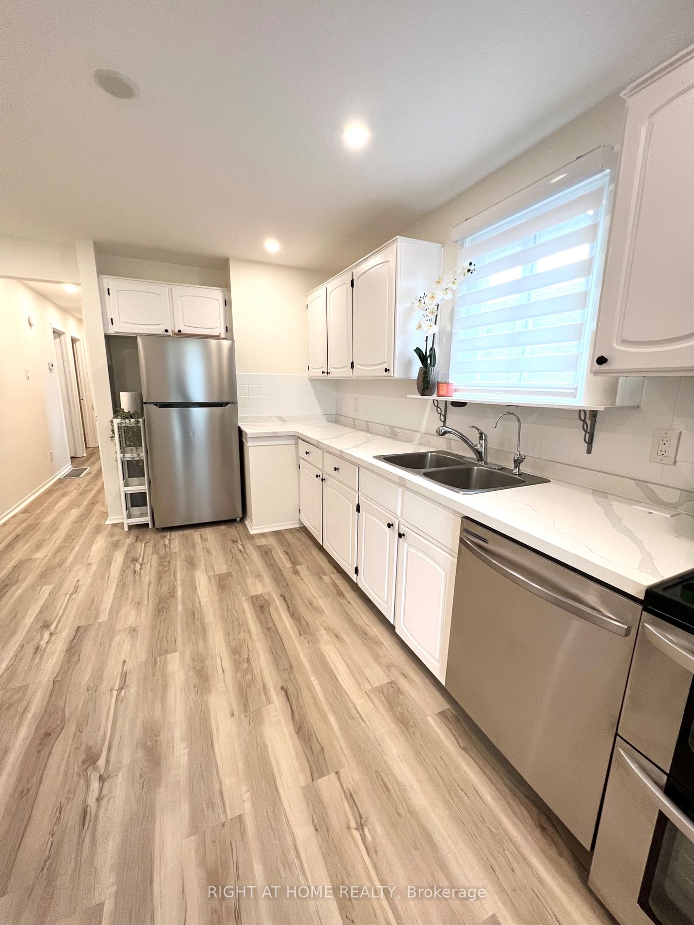 397 Simcoe Road, #Upper