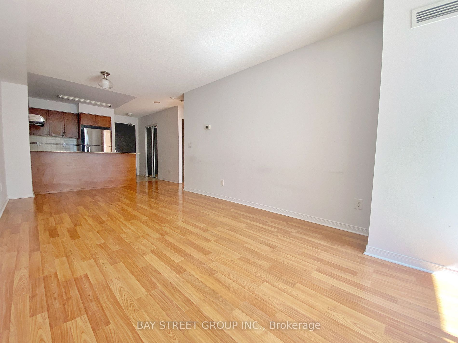 73 King William Cres, #705