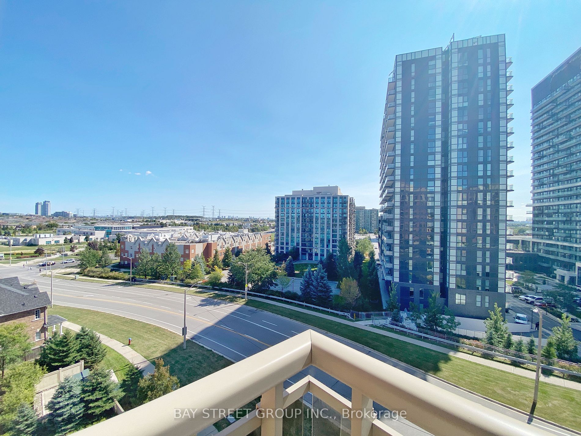 73 King William Cres, #705