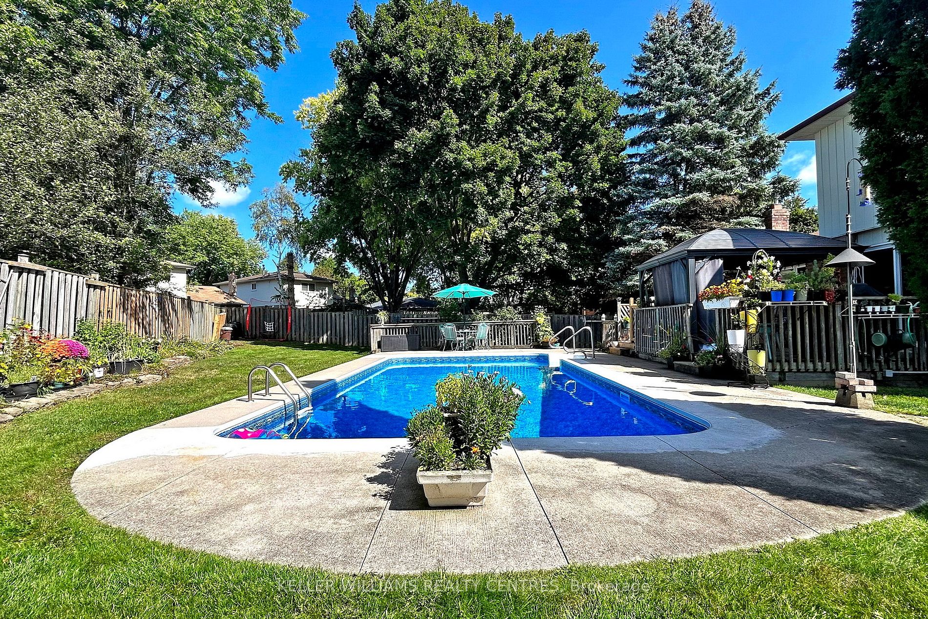 595 Brooks Howard Crt