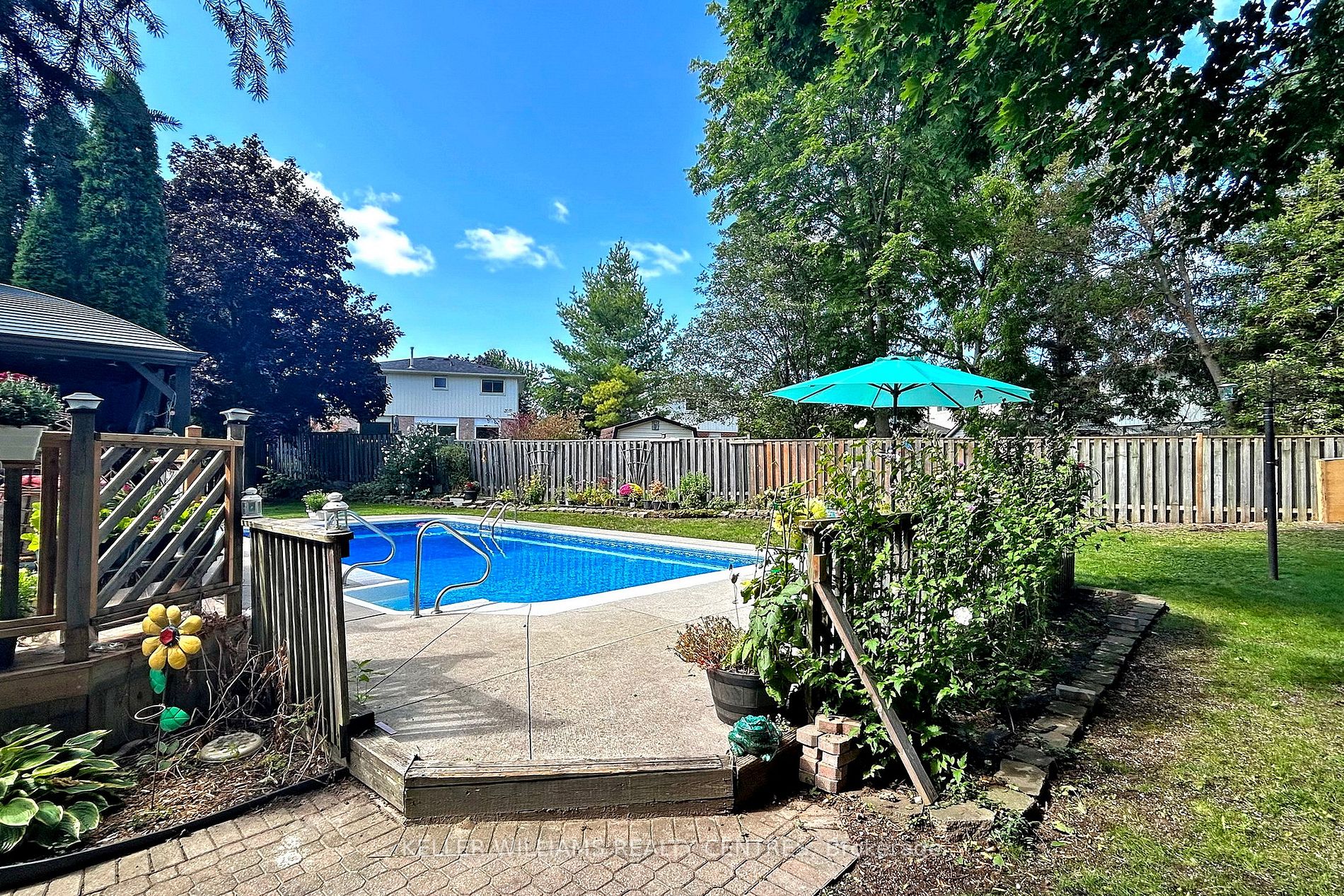595 Brooks Howard Crt
