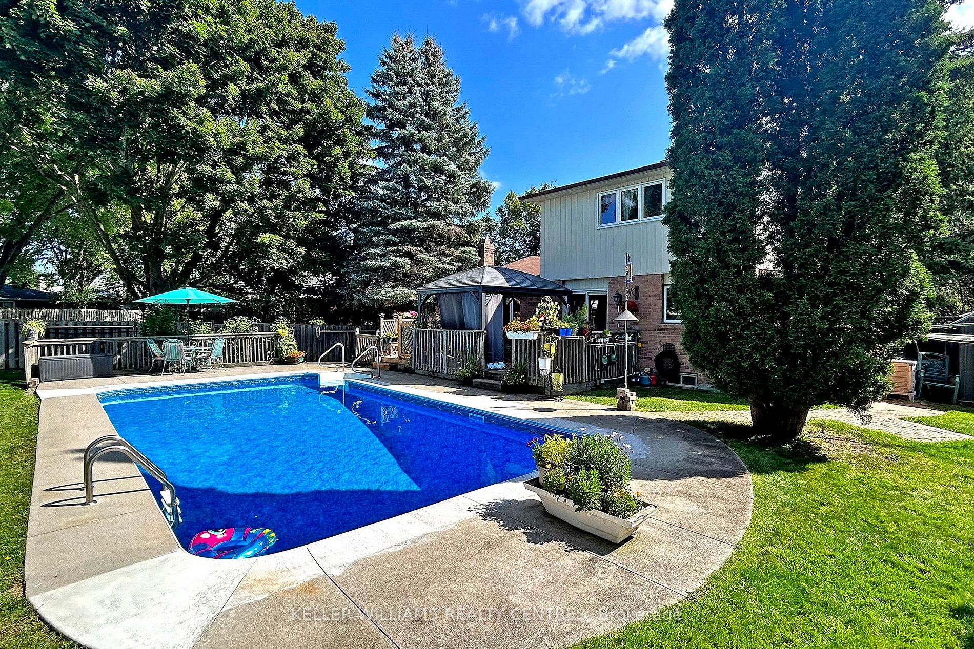 595 Brooks Howard Crt