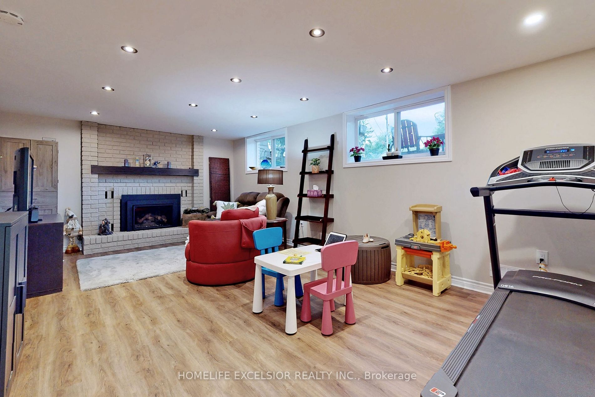 2841 Clarkesville Street