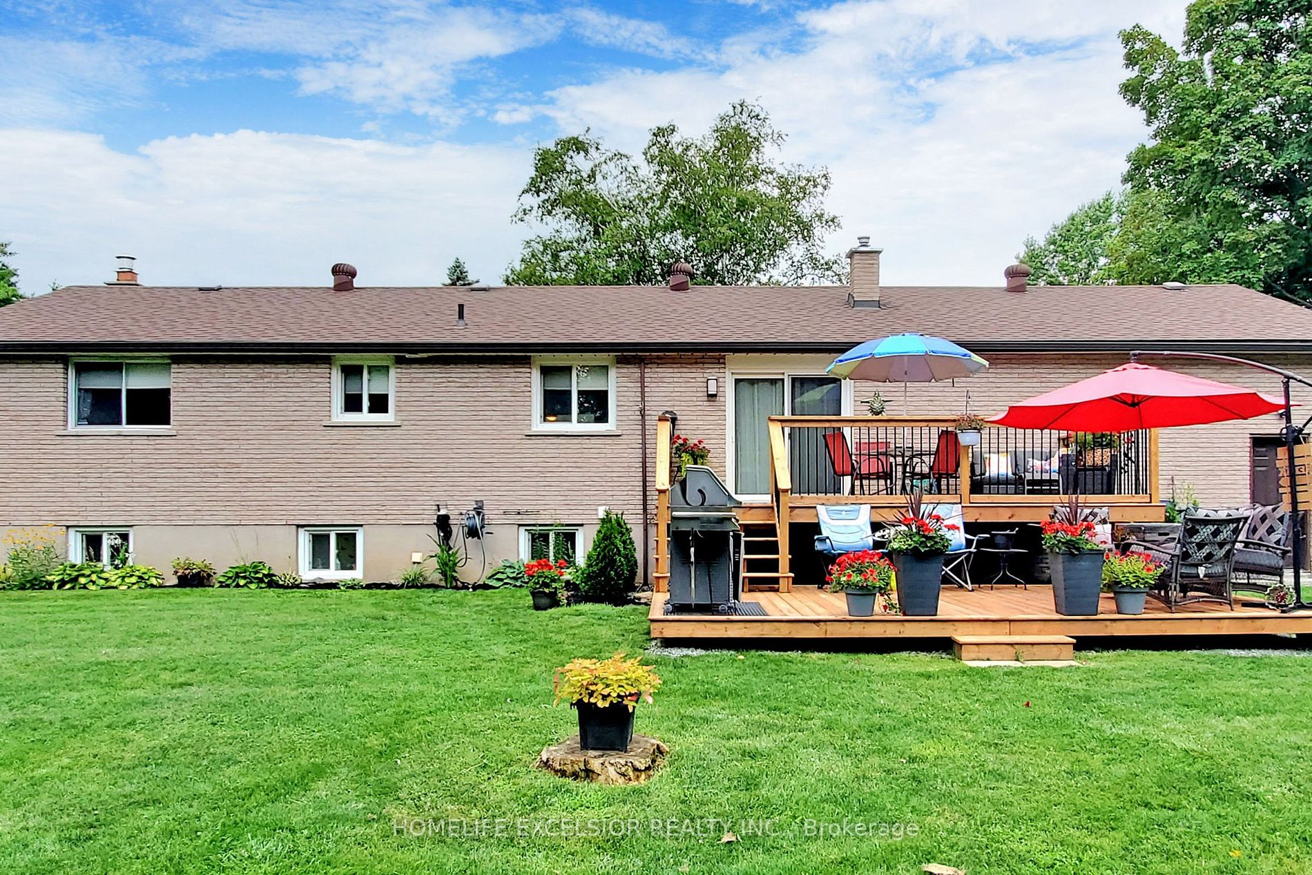 2841 Clarkesville Street