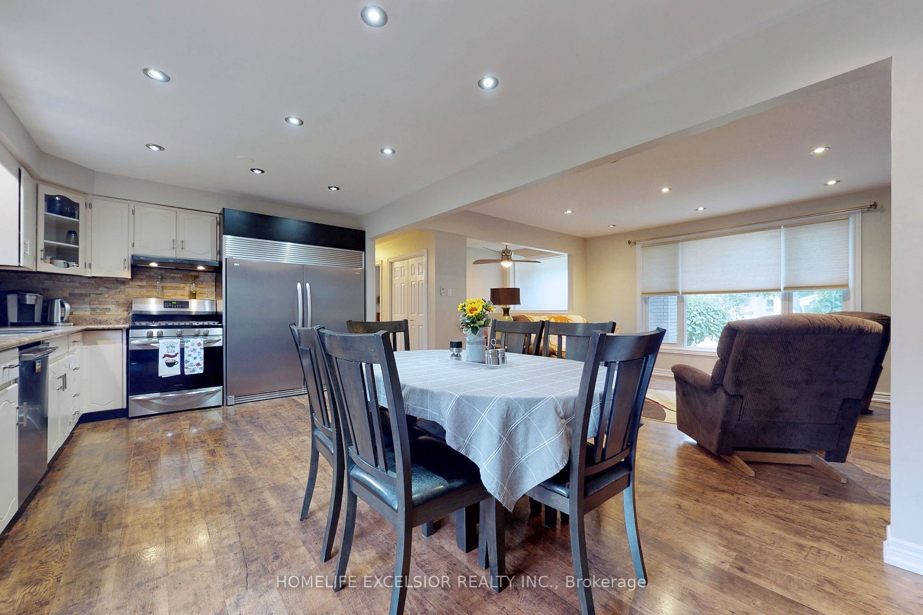 2841 Clarkesville Street