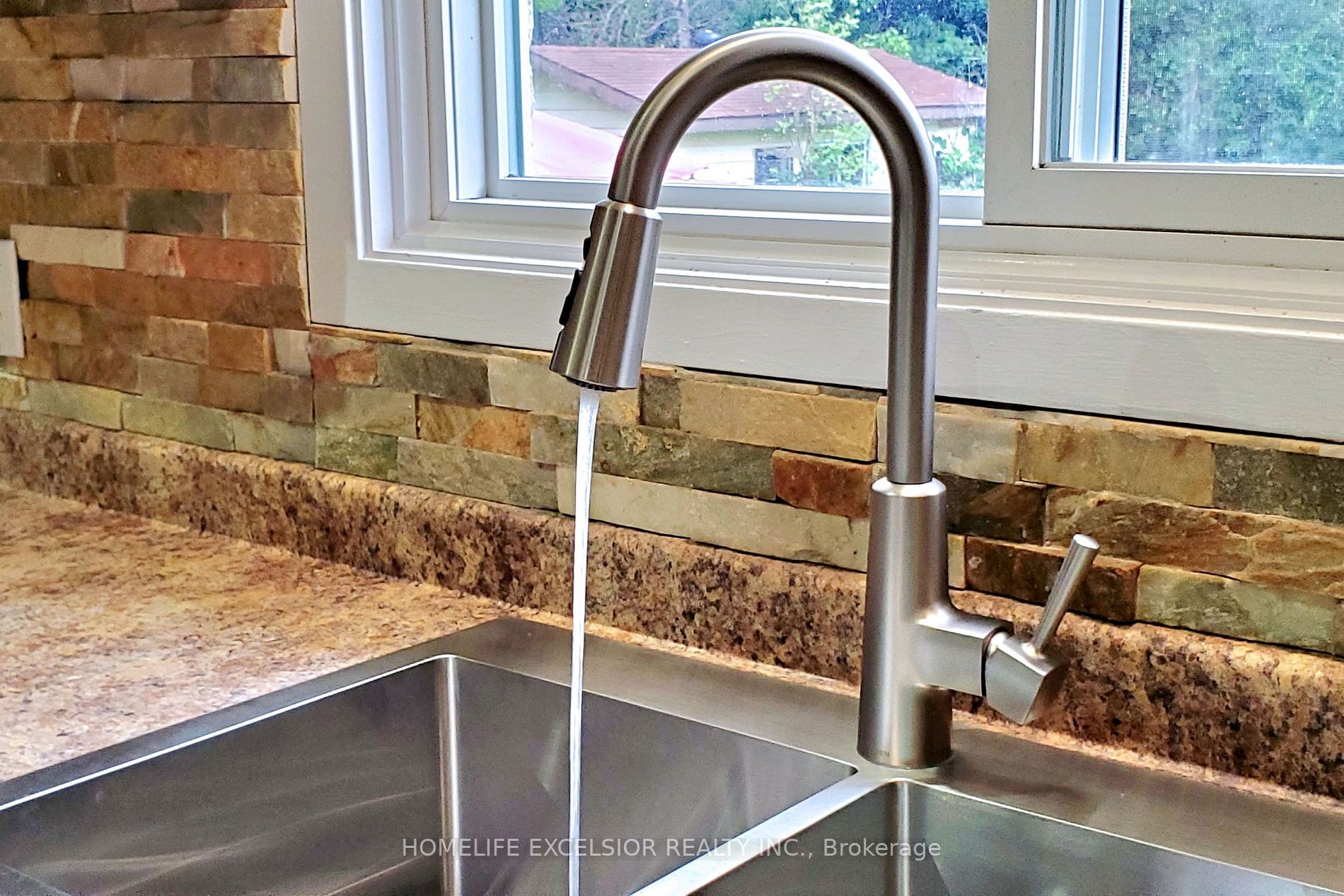 2841 Clarkesville Street