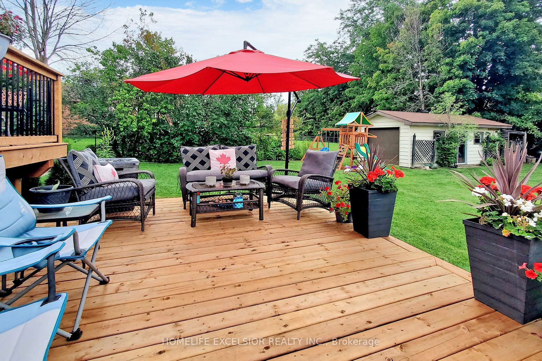 2841 Clarkesville Street