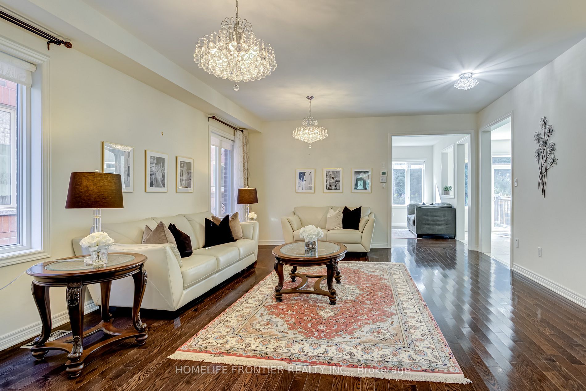 1211 Stuffles Crescent