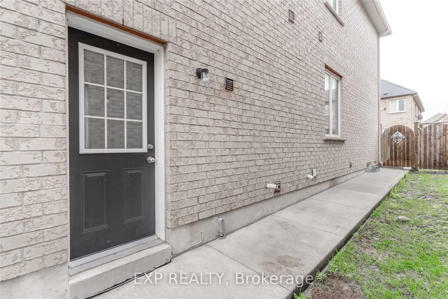7 Wahba Way, #Bsmt