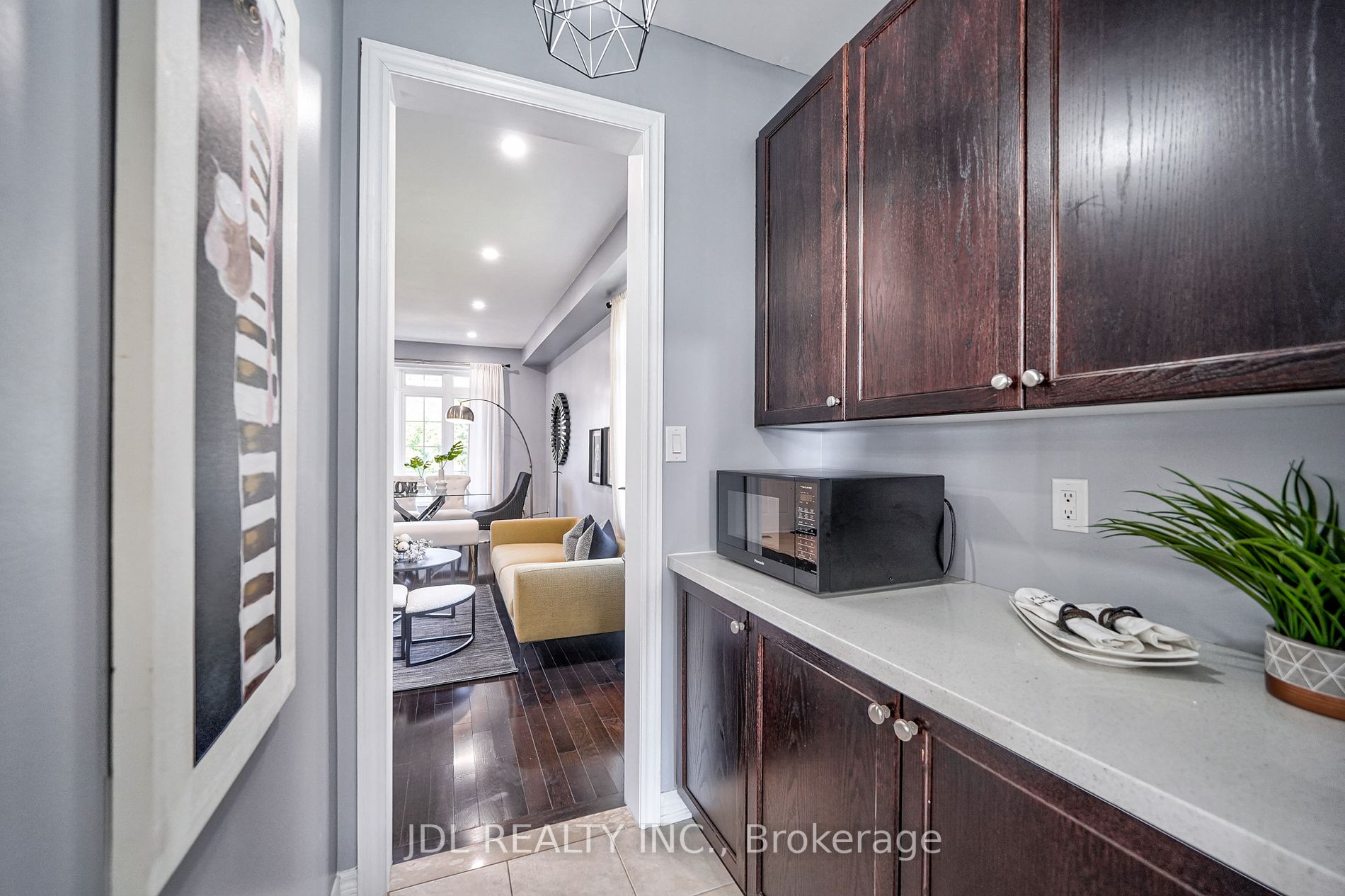 11 Dame Gruev Dr