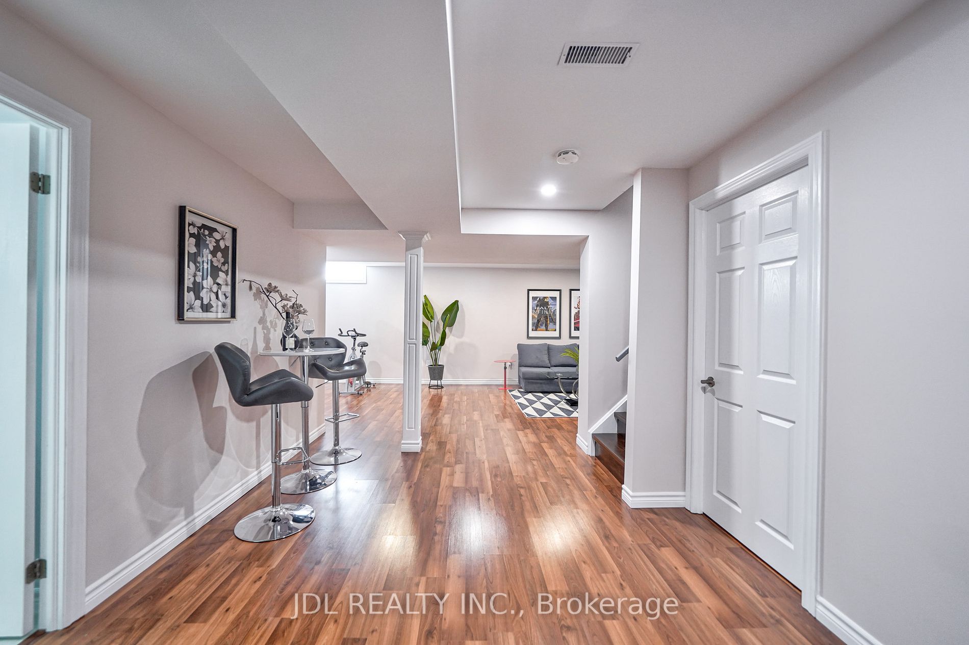 11 Dame Gruev Dr