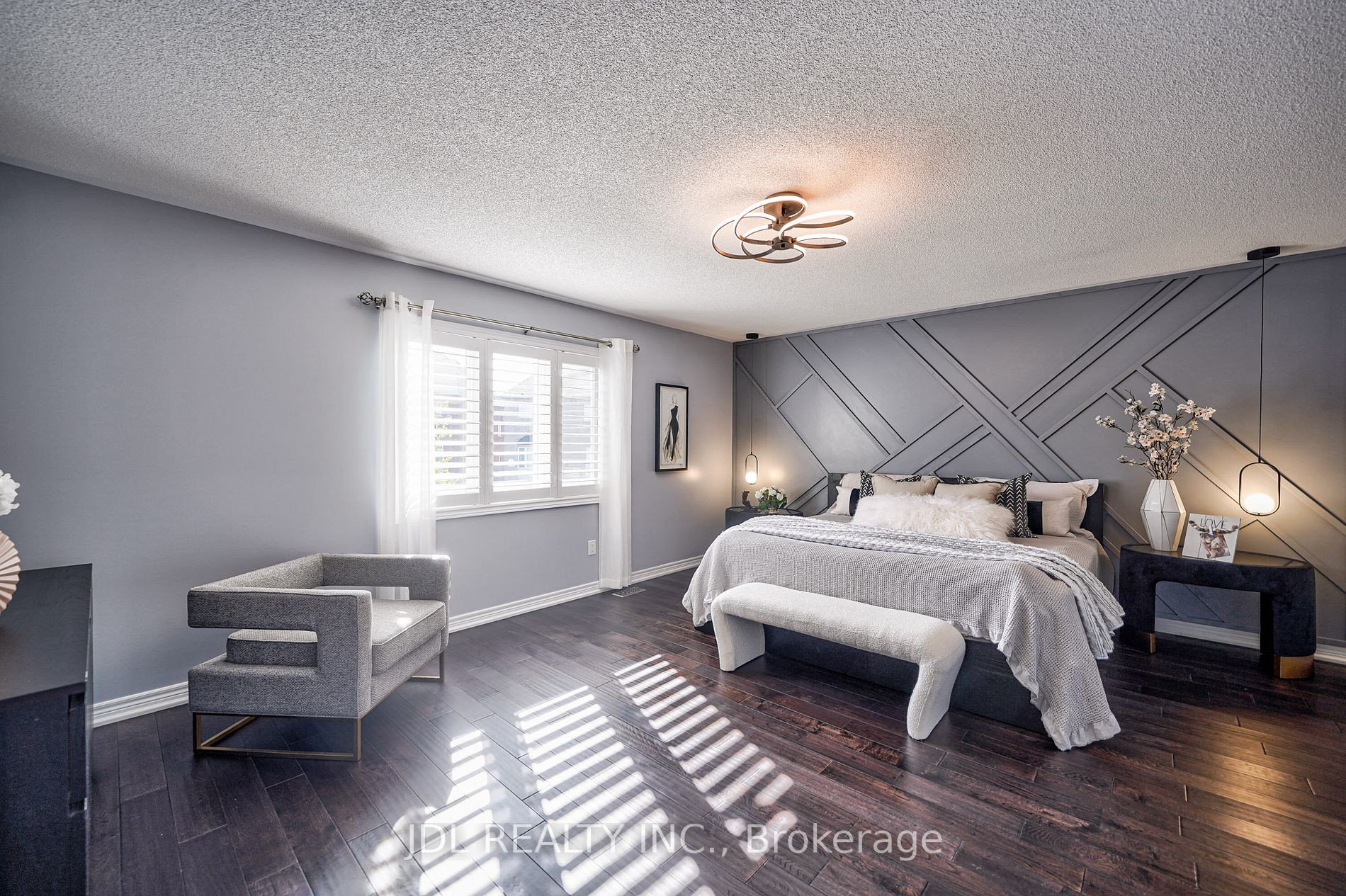 11 Dame Gruev Dr