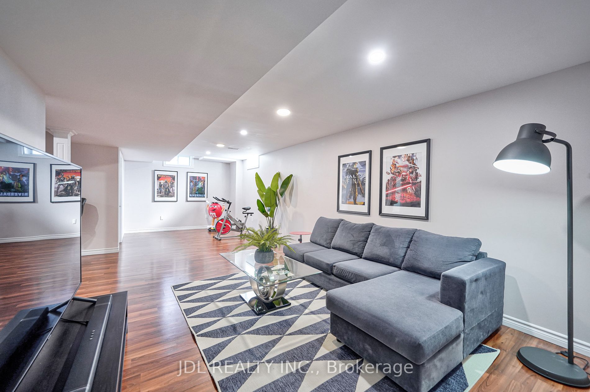 11 Dame Gruev Dr