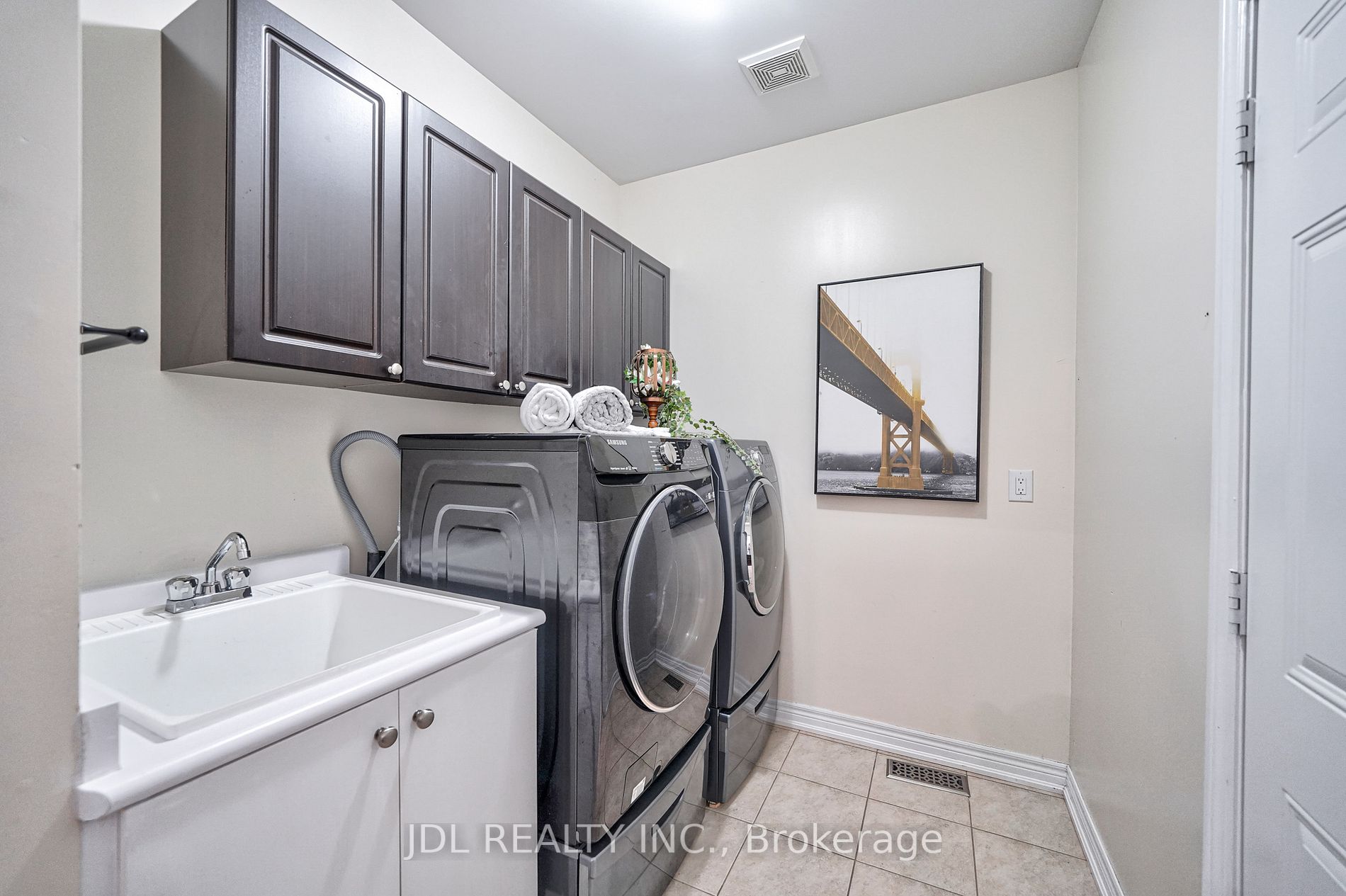 11 Dame Gruev Dr