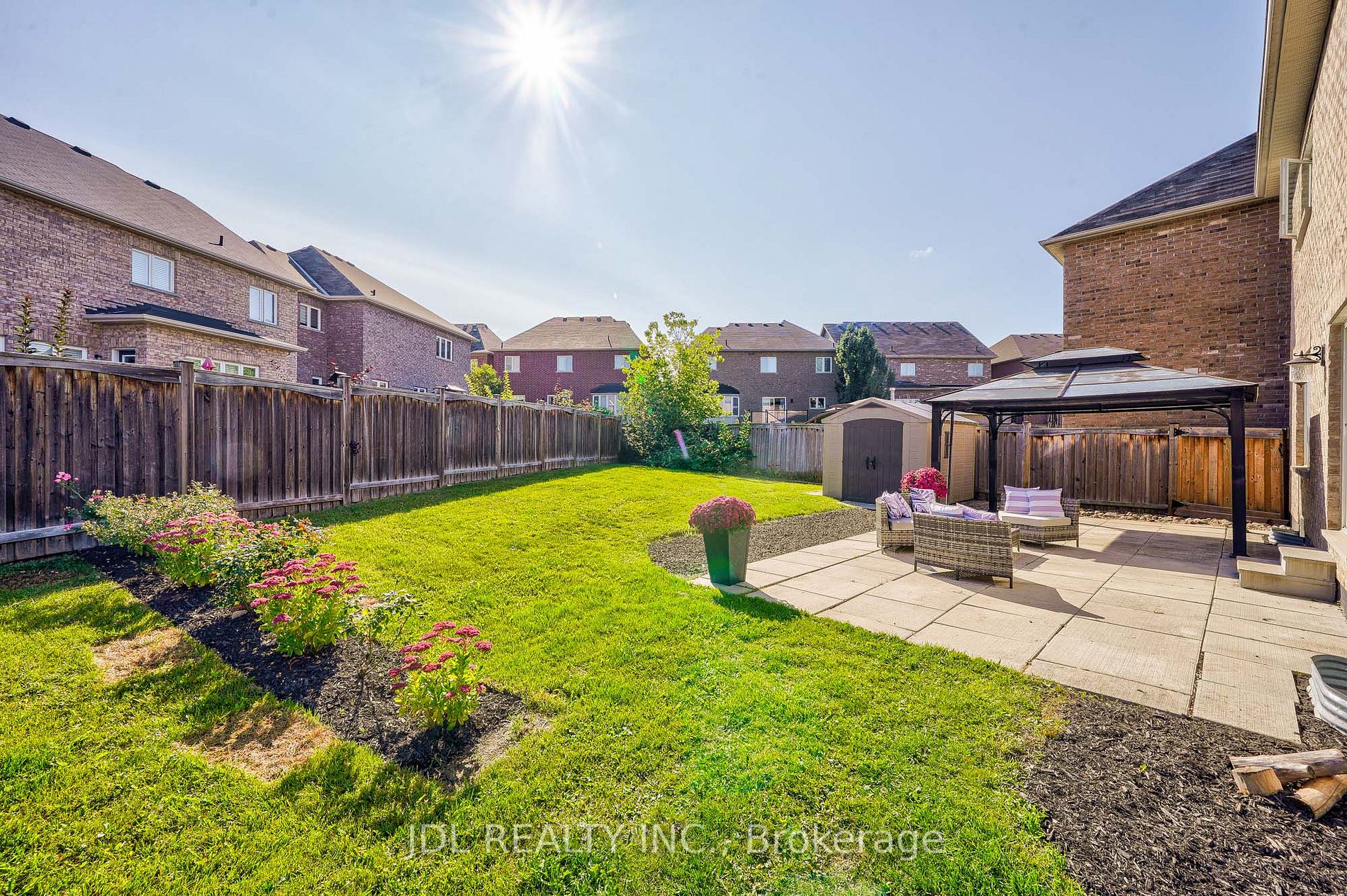 11 Dame Gruev Dr