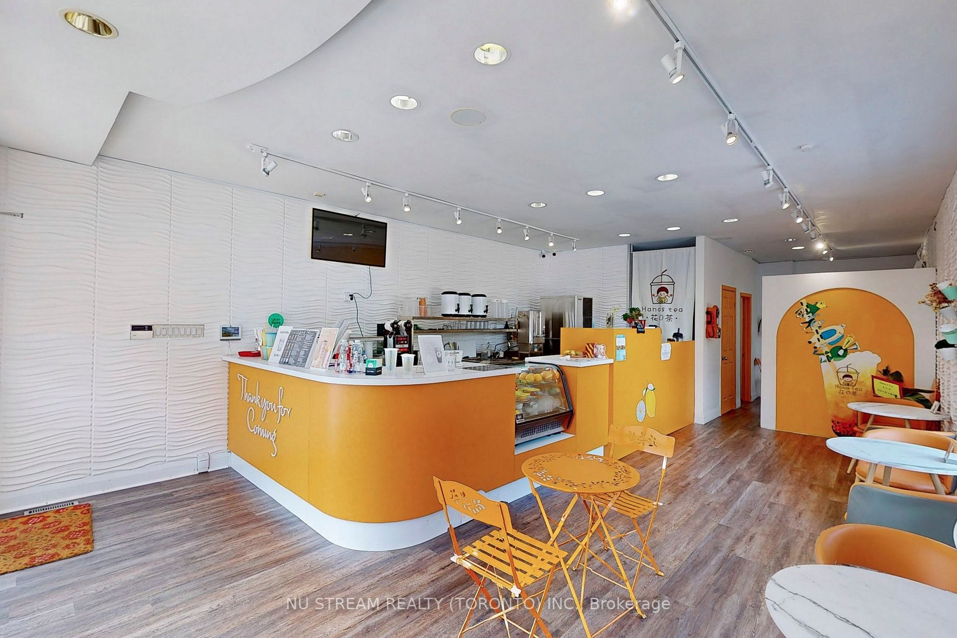 10096 Yonge St
