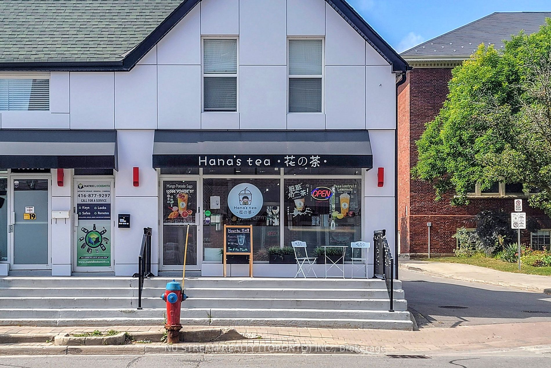 10096 Yonge St