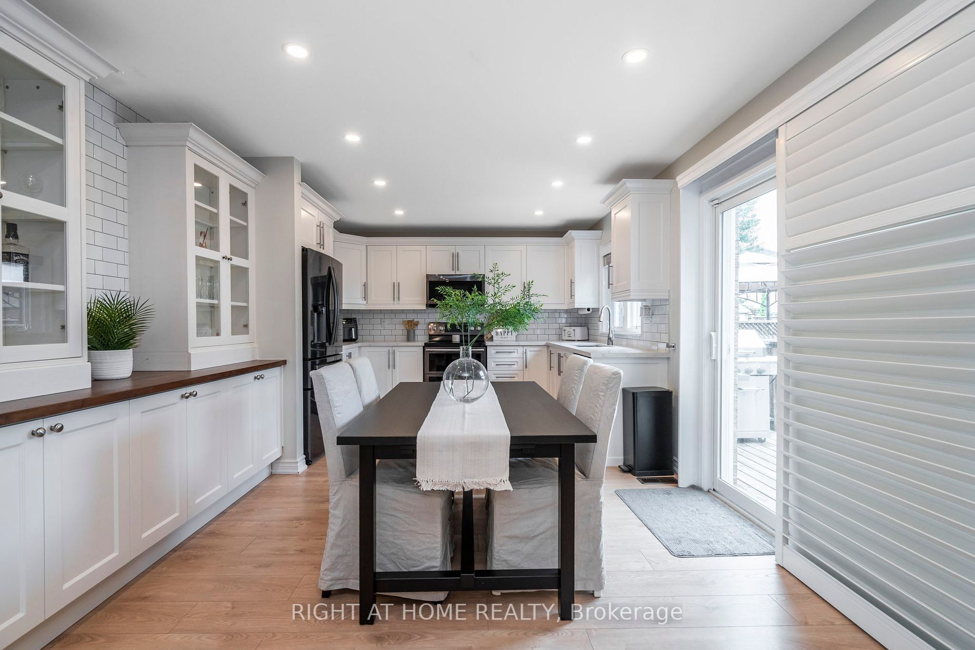 66 Kidd Cres