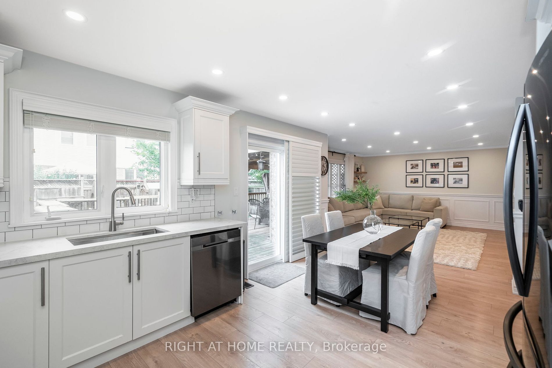 66 Kidd Cres