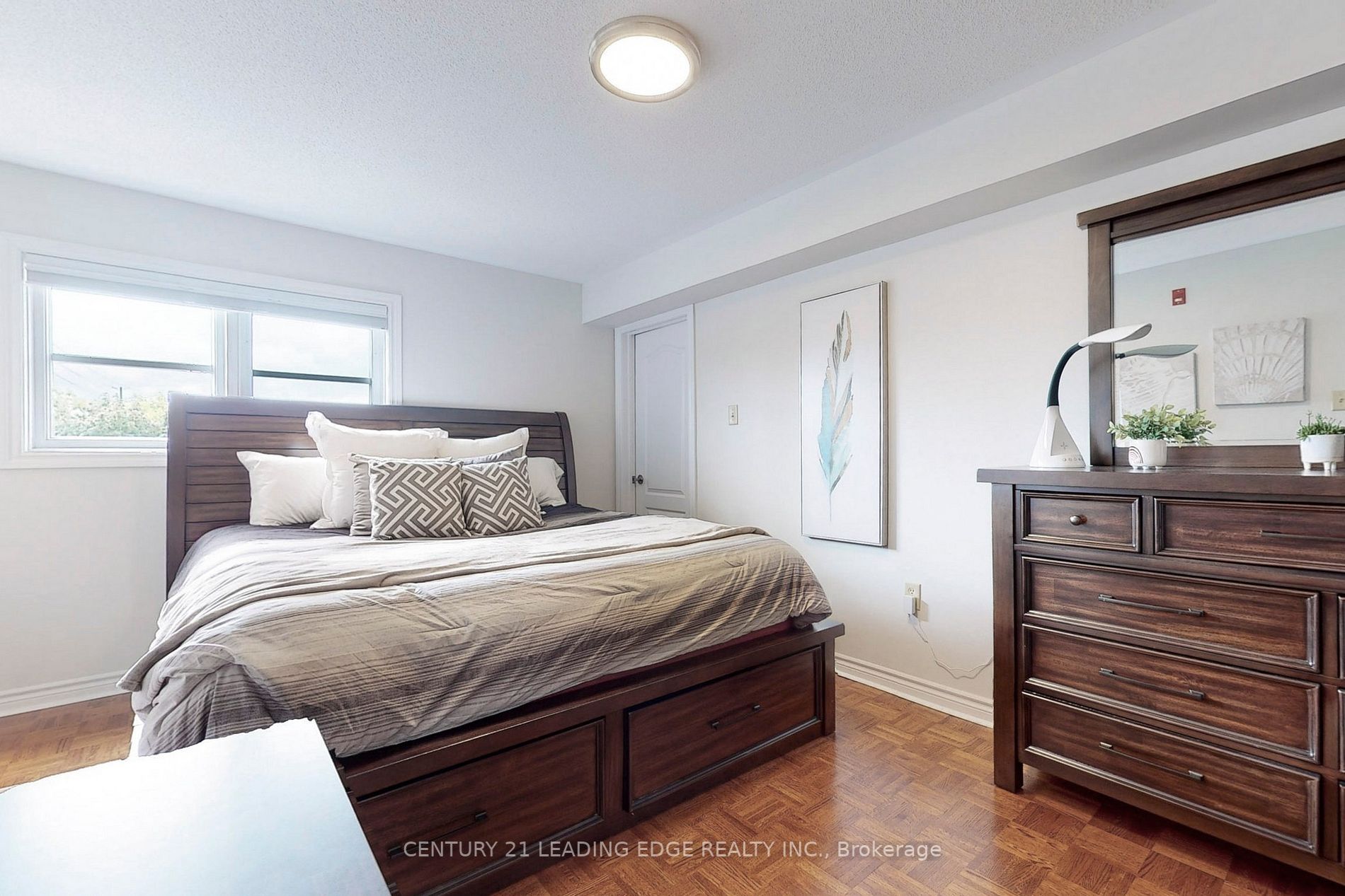 9944 Keele St, #108