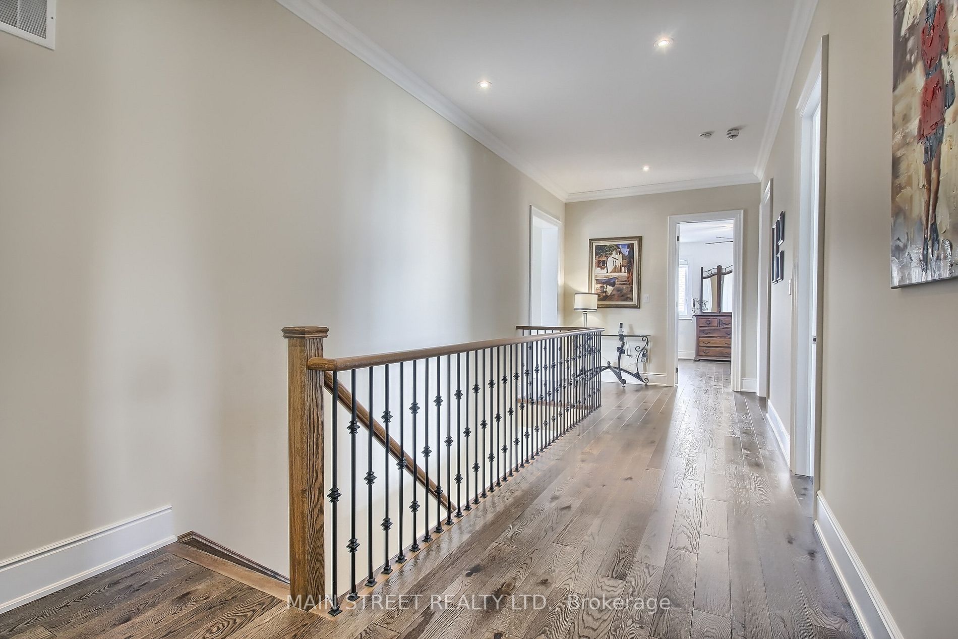 18 Country Club Cres