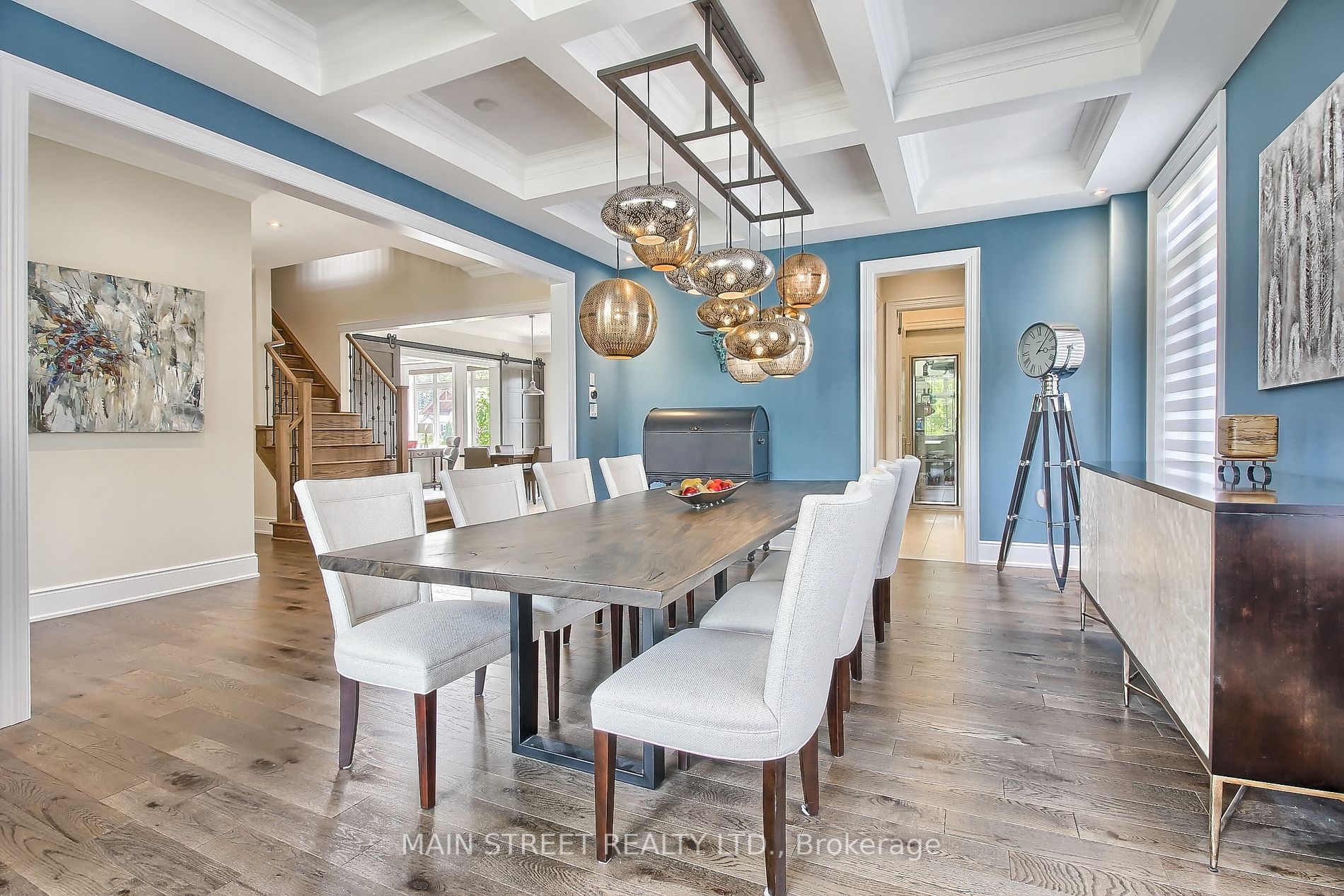 18 Country Club Cres