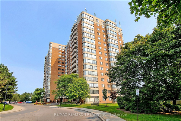 7601 Bathurst St, Vaughan