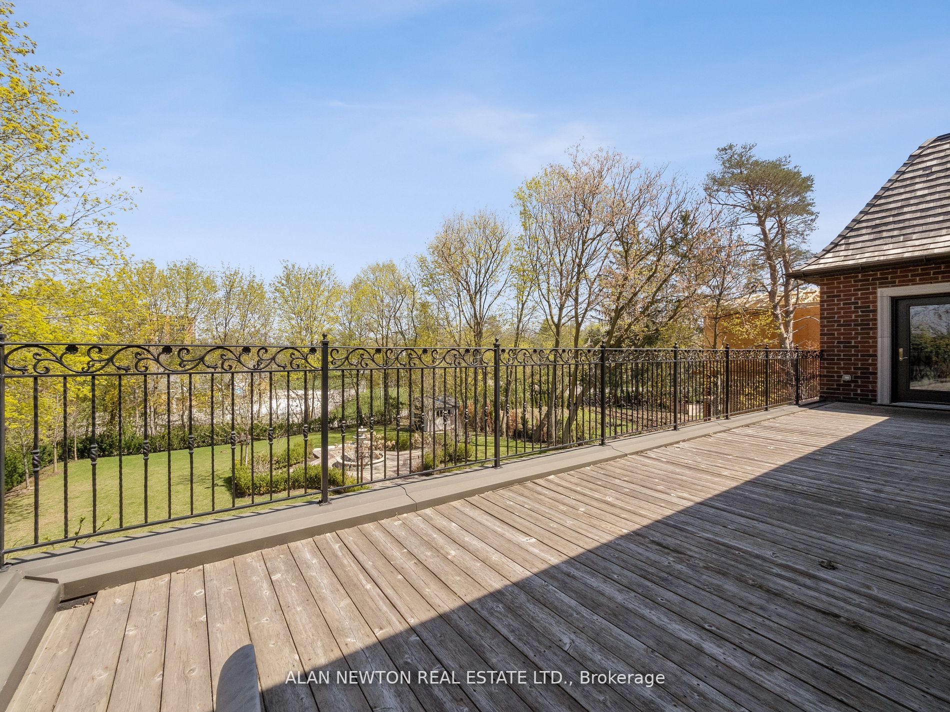 9 Thornbank Road
