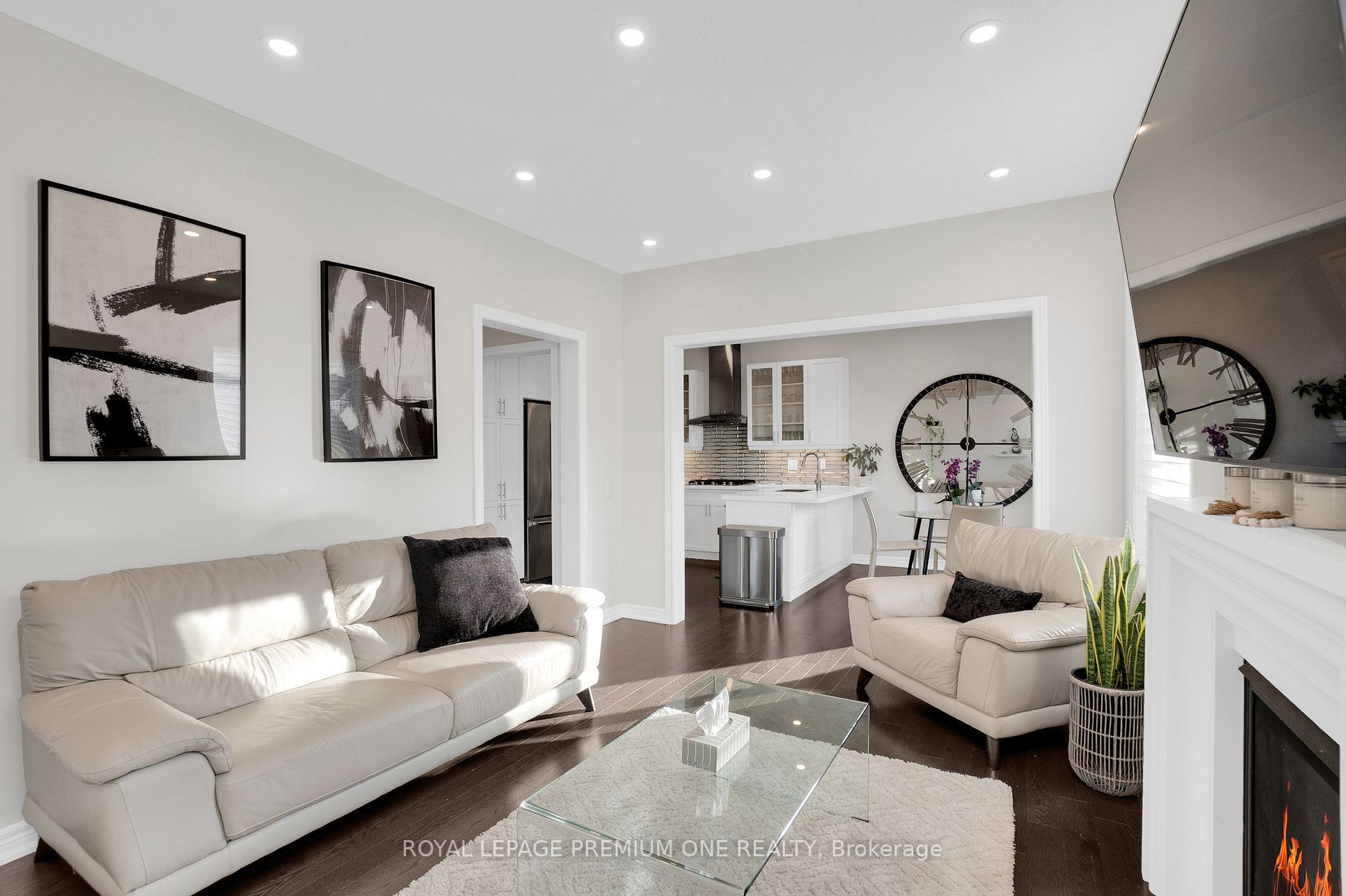 636 Clifford Perry Place