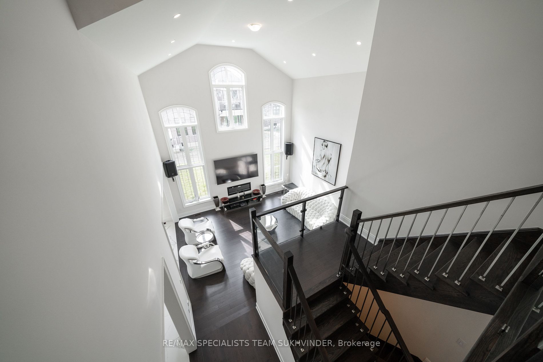 57 Appleyard Ave