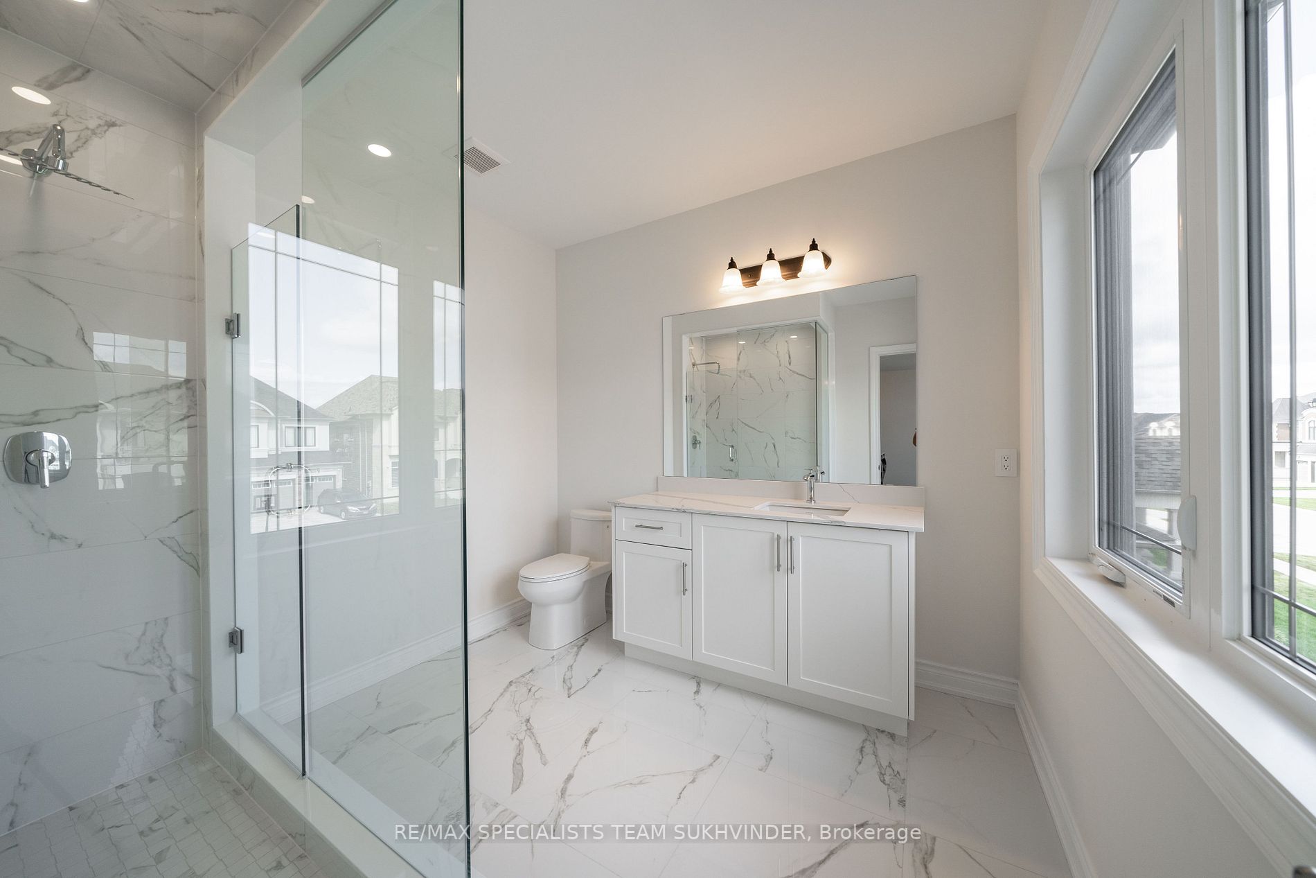 57 Appleyard Ave