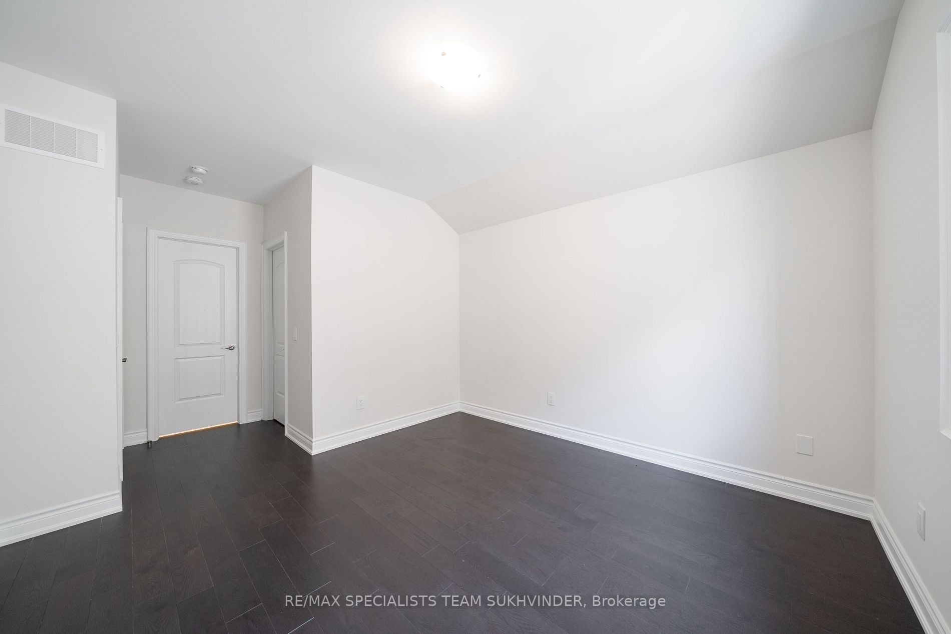 57 Appleyard Ave