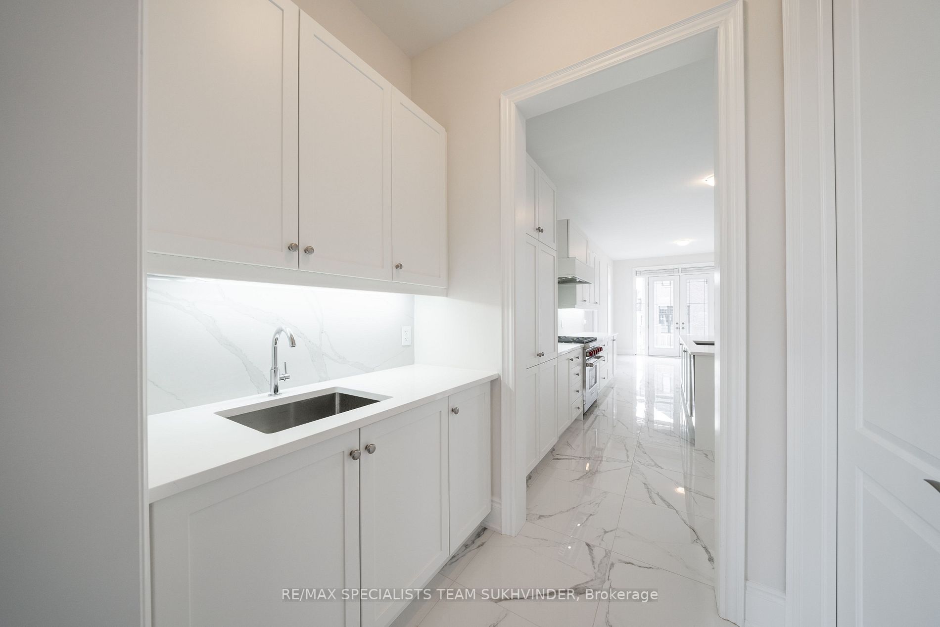 57 Appleyard Ave