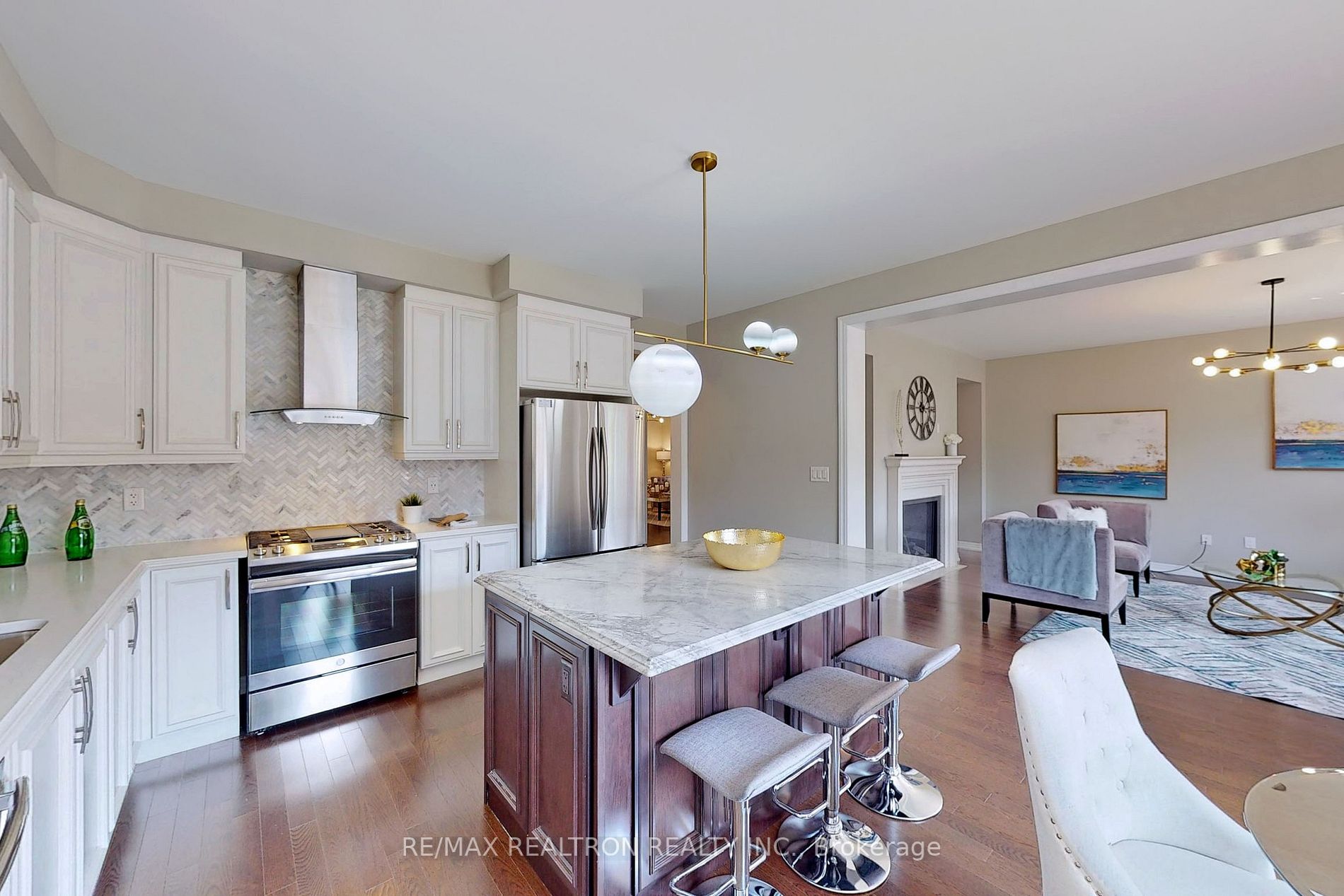 10 Grace Lake Crt