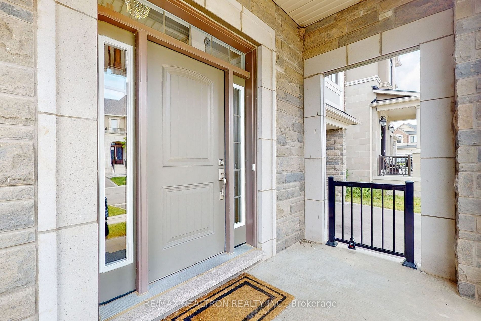 10 Grace Lake Crt