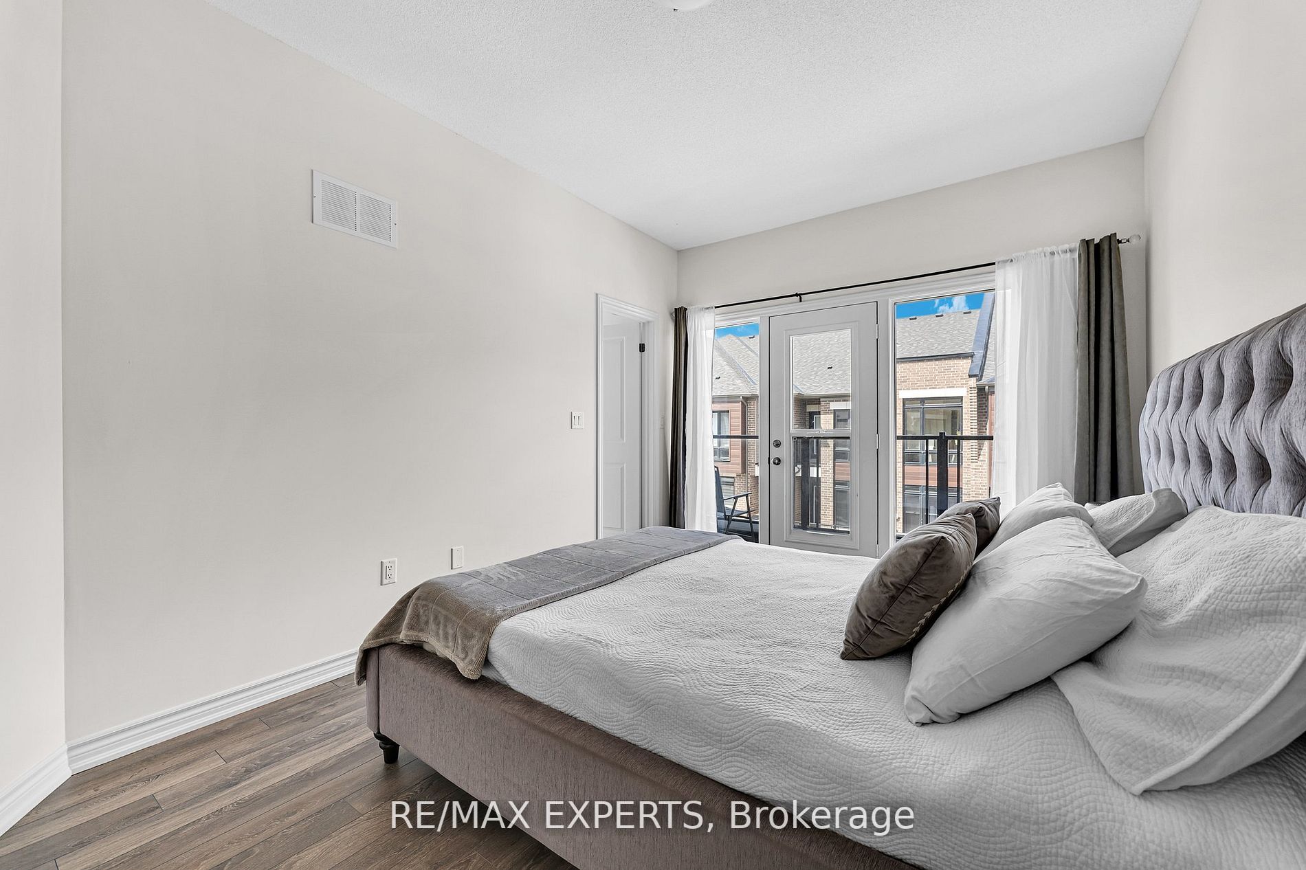 43 Elsinore St