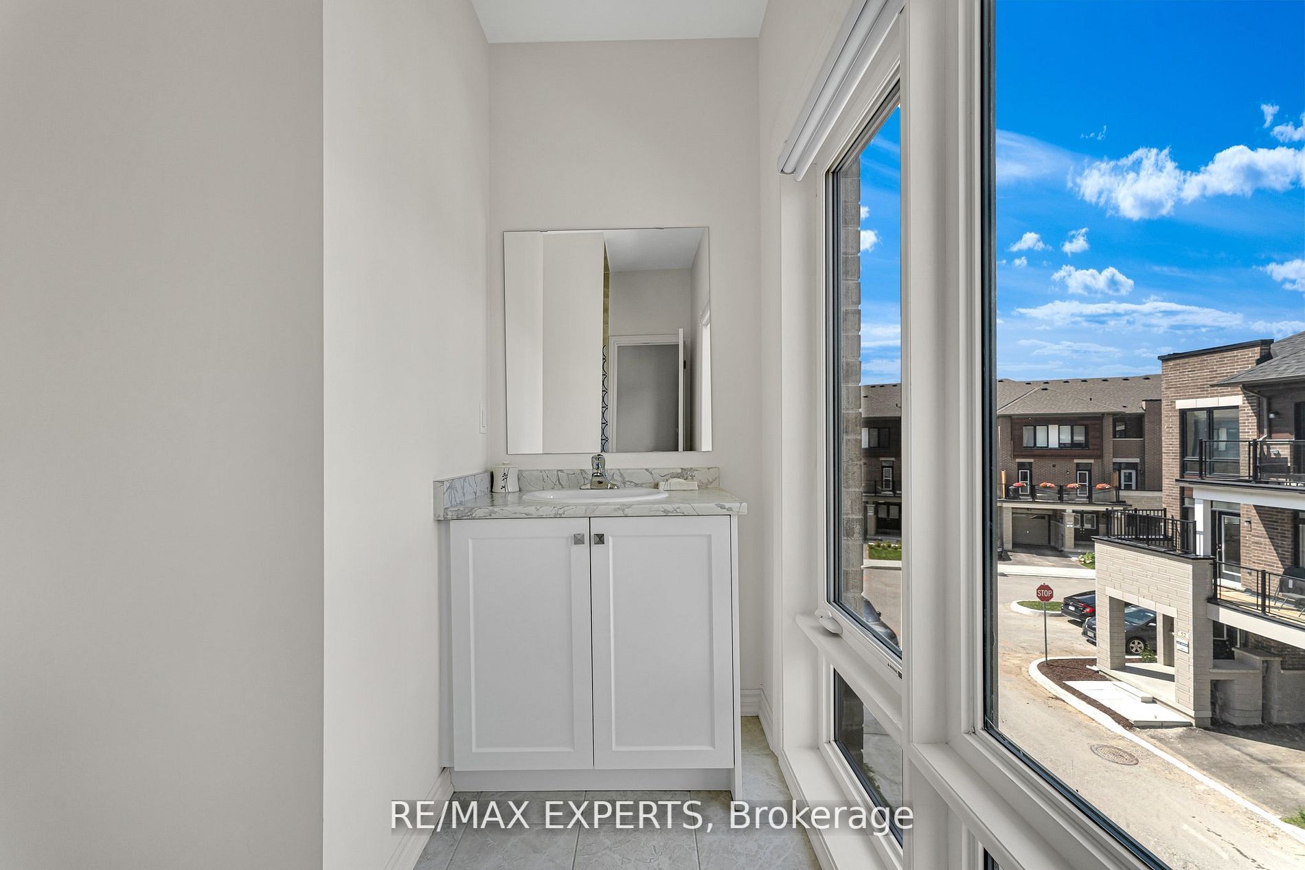43 Elsinore St
