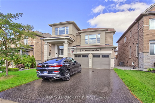 82 Walter English Dr N, East Gwillimbury