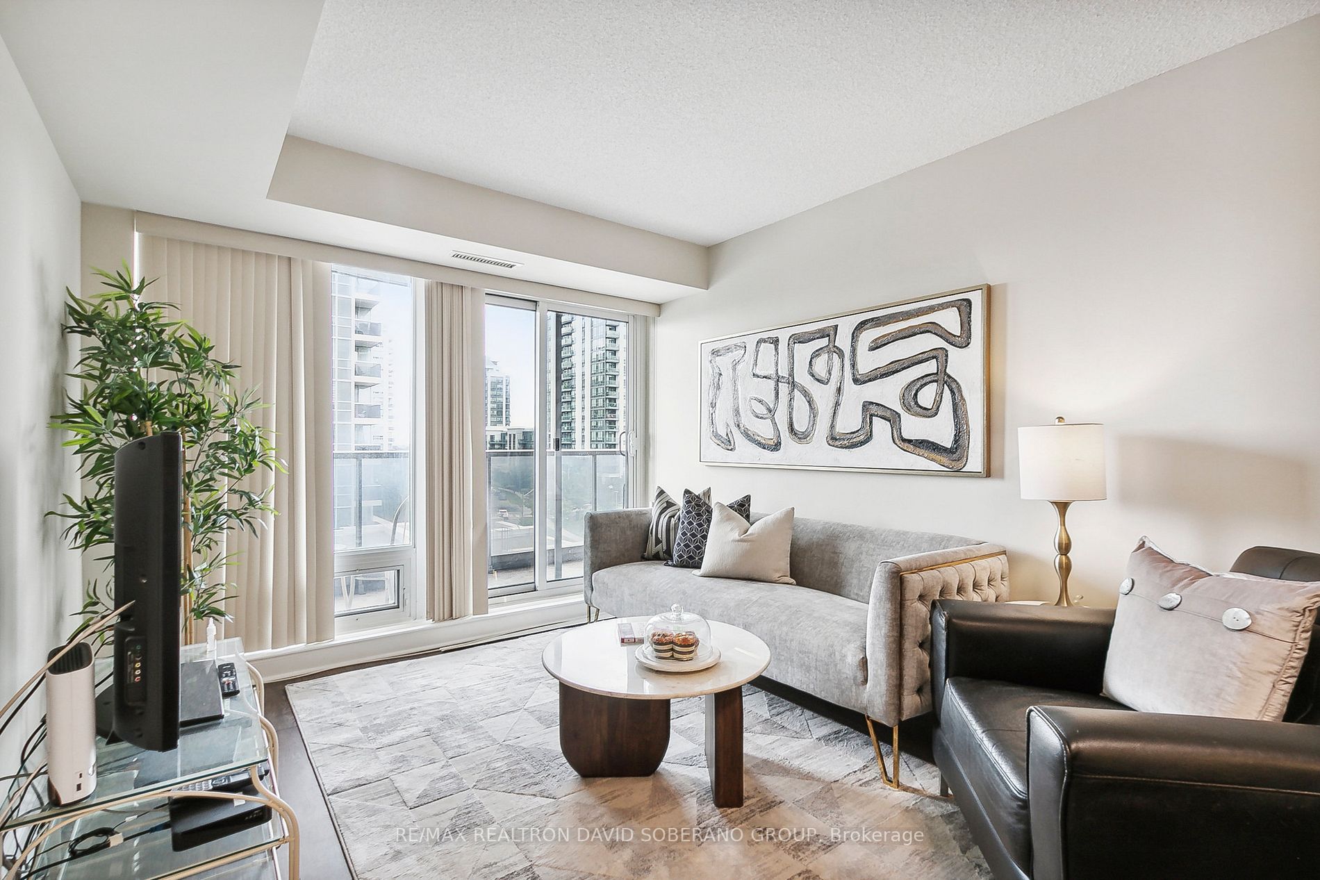 7 North Park Road N, #504