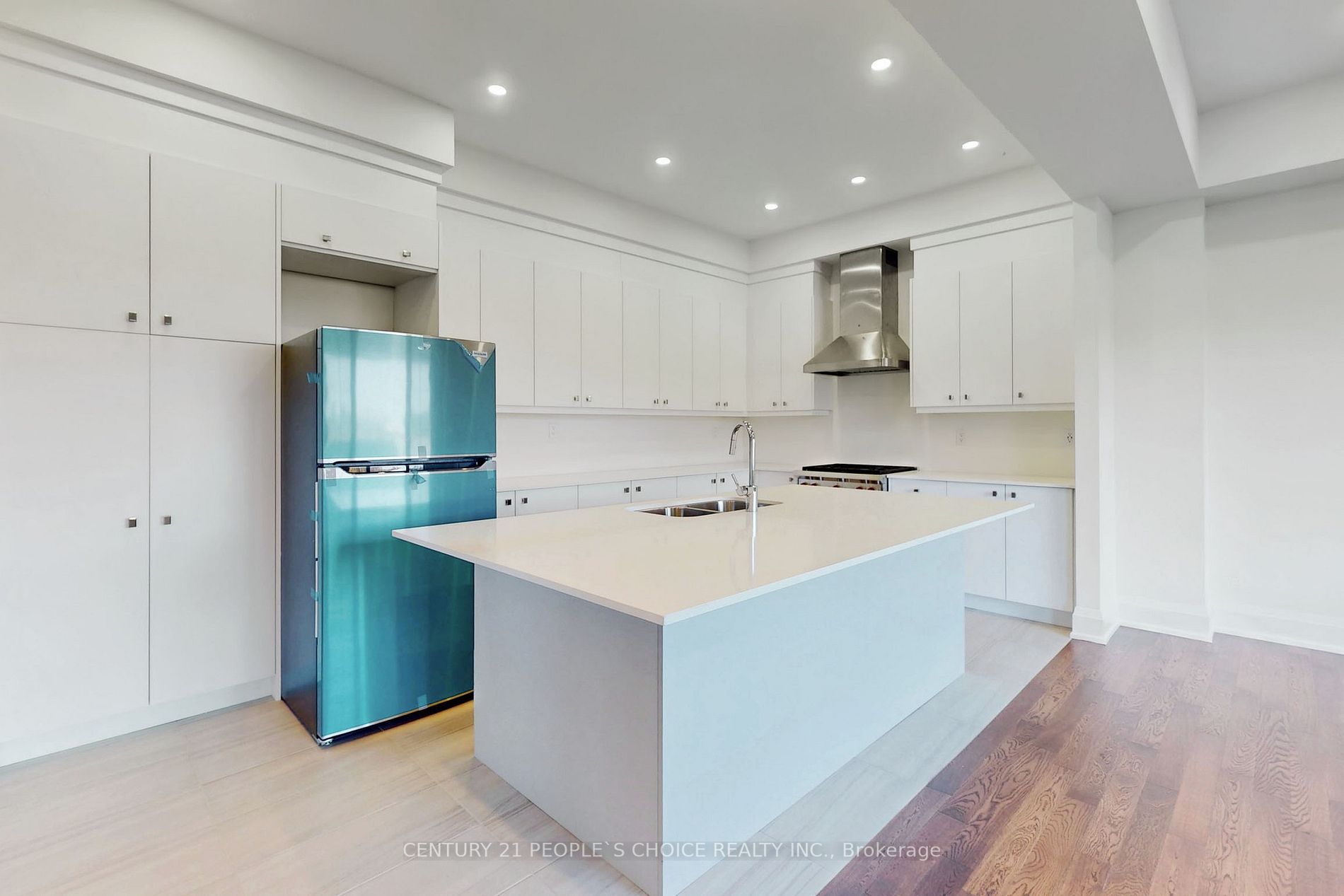 582 Kleinburg Summit Way, #Upper