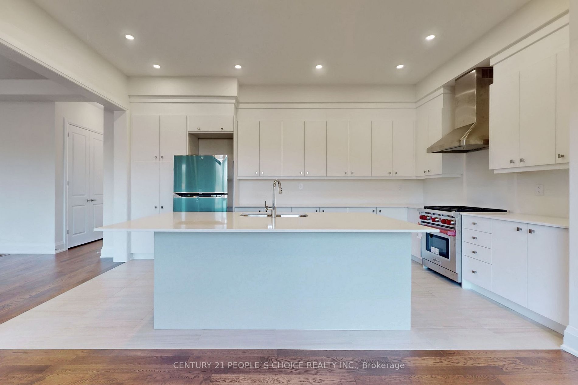 582 Kleinburg Summit Way, #Upper