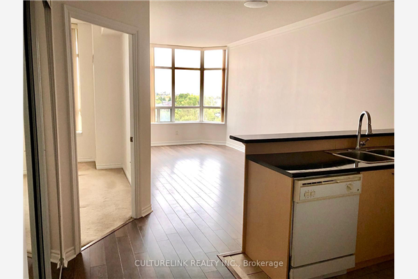 130 Pond Dr, Markham