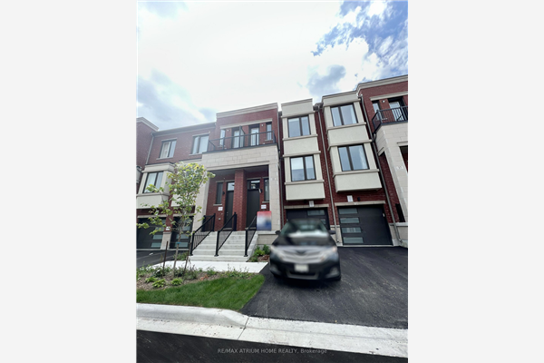 33 Aberfoyle St, Vaughan