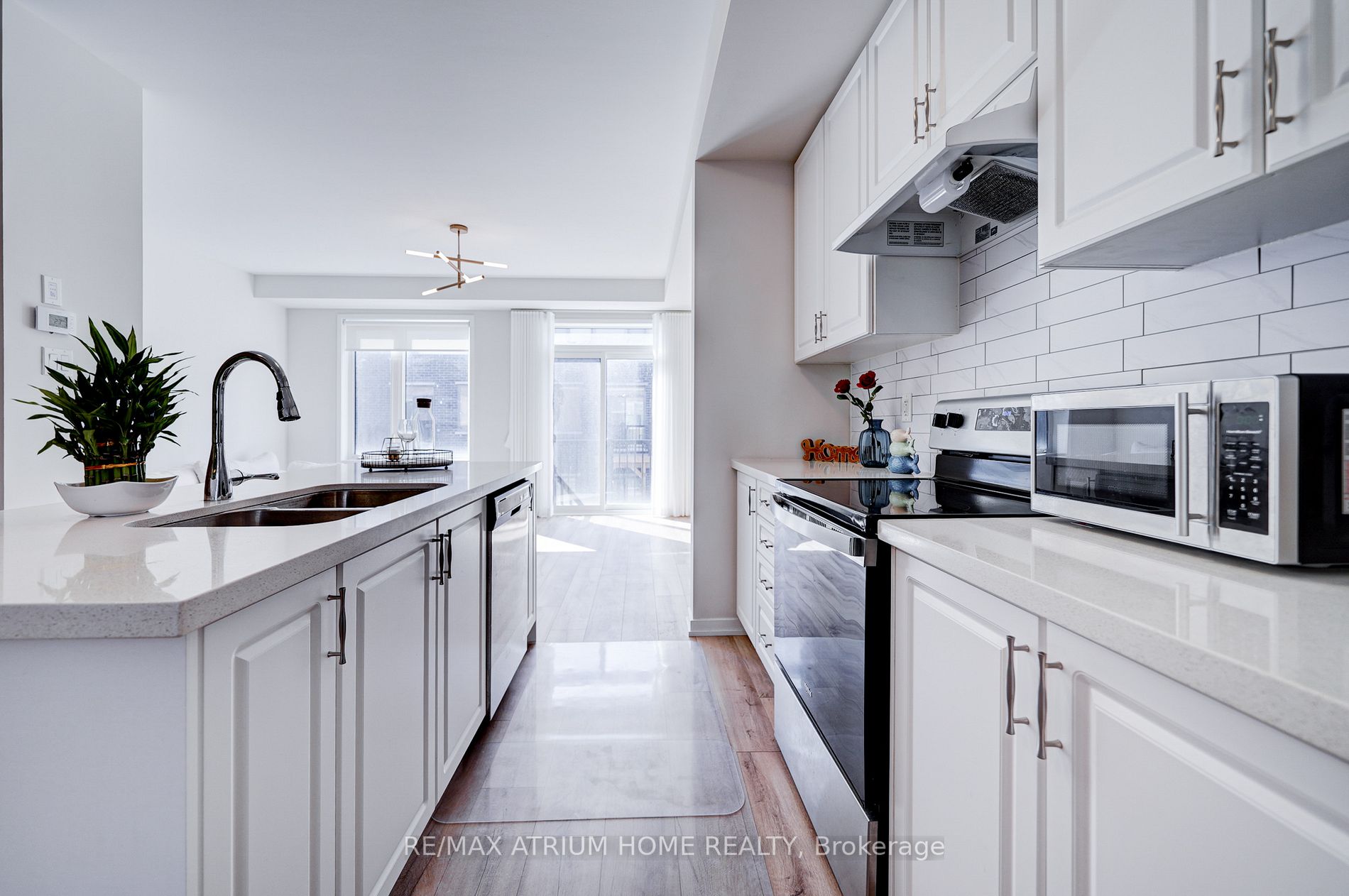 33 Aberfoyle St